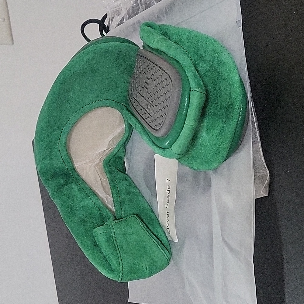 Storehouse Flats clover suede 7